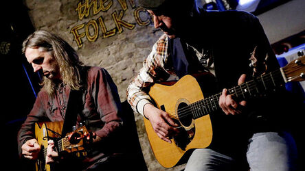 GONE EDINBURGH (GONE EDINBURGH: NA EDINBURSKOU STRUNU)