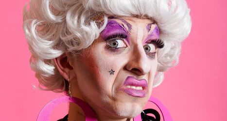 FRINGE CLUB: CLUB NANA