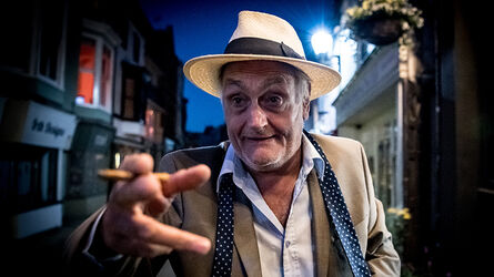 TOBY BELCH (IS UNWELL) (TOBY BELCH (NENÍ VE SVÉ KŮŽI))